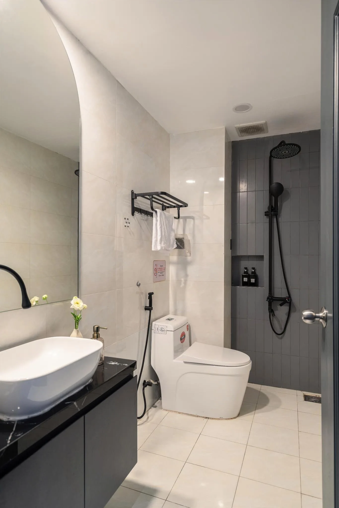 Deluxe Có Bếp S502 - 3